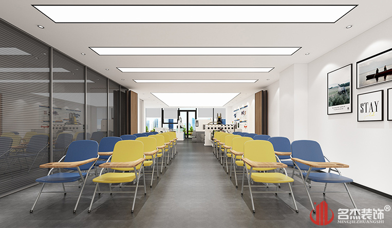 ��ѵ��װ�����