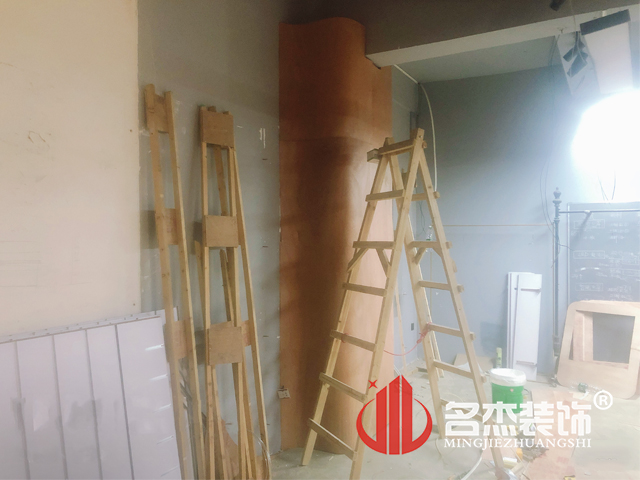 ����װ����ƹ�˾