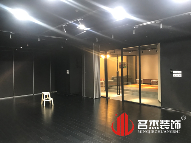 �ۻ���װ�����