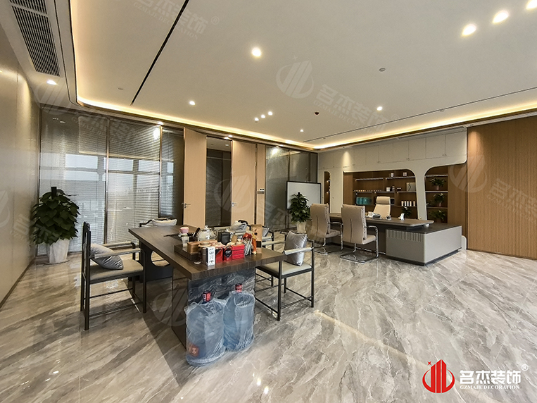 ���ܰ칫��